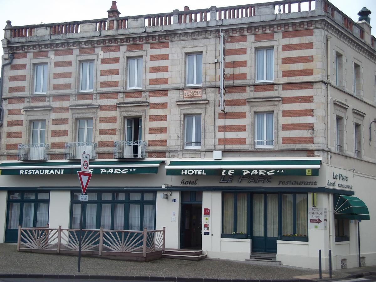 Hotel Restaurant Le Parc Moulins  Zewnętrze zdjęcie