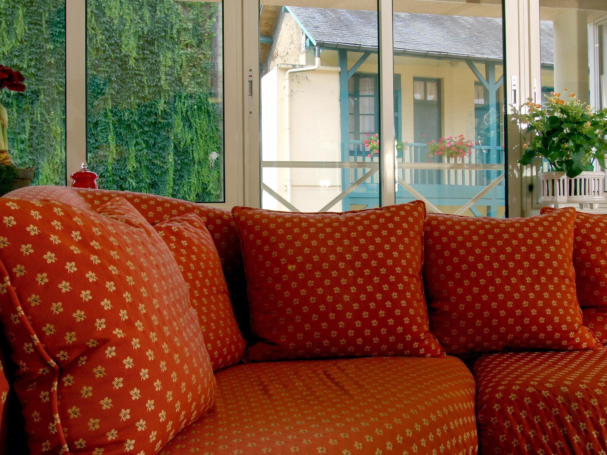 Hotel Restaurant Le Parc Moulins  Zewnętrze zdjęcie